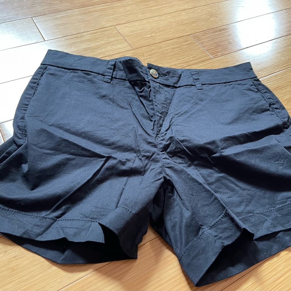 Old Navy everyday shorts, size 12, navy.